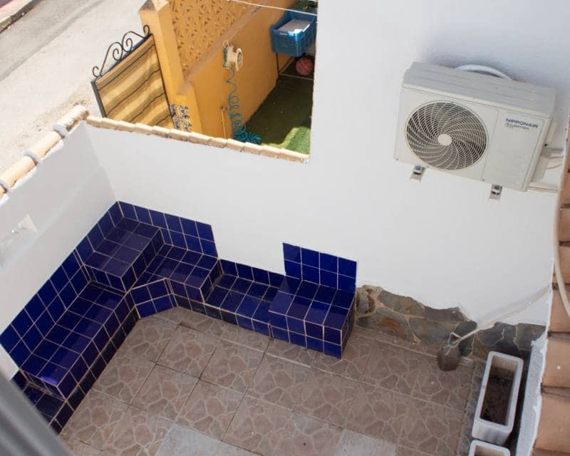 3 soverom Rekkehus til salgs i Torrevieja med svømmebasseng - € 160 000 (Ref: 9379861)