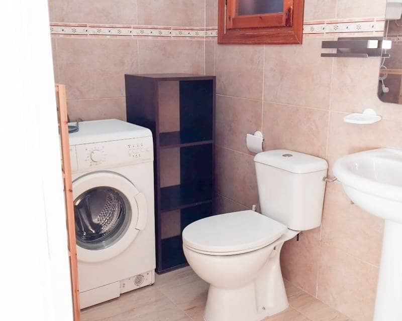 3 soverom Rekkehus til salgs i Torrevieja med svømmebasseng - € 160 000 (Ref: 9379861)