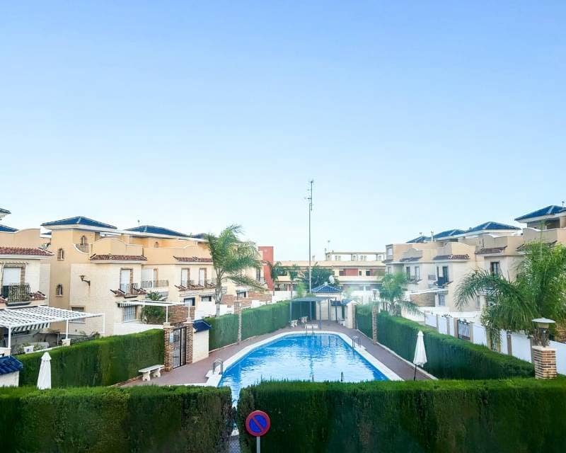 3 camera da letto Villetta a Schiera in vendita in Torre de la Horadada con piscina garage - 383.300 € (Rif: 9383296)