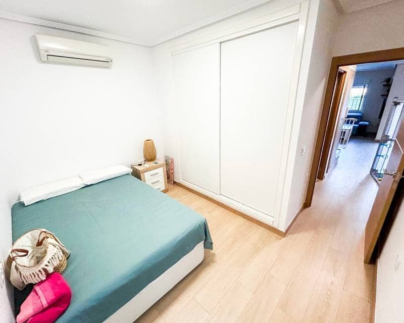 3 camera da letto Villetta a Schiera in vendita in Torre de la Horadada con piscina garage - 383.300 € (Rif: 9383296)