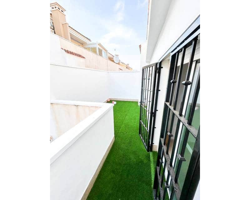 3 camera da letto Villetta a Schiera in vendita in Torre de la Horadada con piscina garage - 383.300 € (Rif: 9383296)