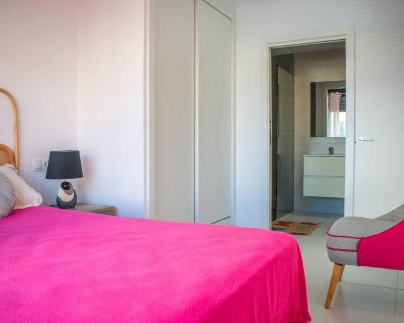 2 bedroom Beach Apartment for sale in Calpe / Calp with pool - € 525,000 (Ref: 9386131)