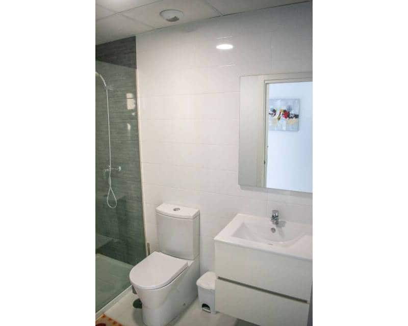 2 bedroom Beach Apartment for sale in Calpe / Calp with pool - € 525,000 (Ref: 9386131)