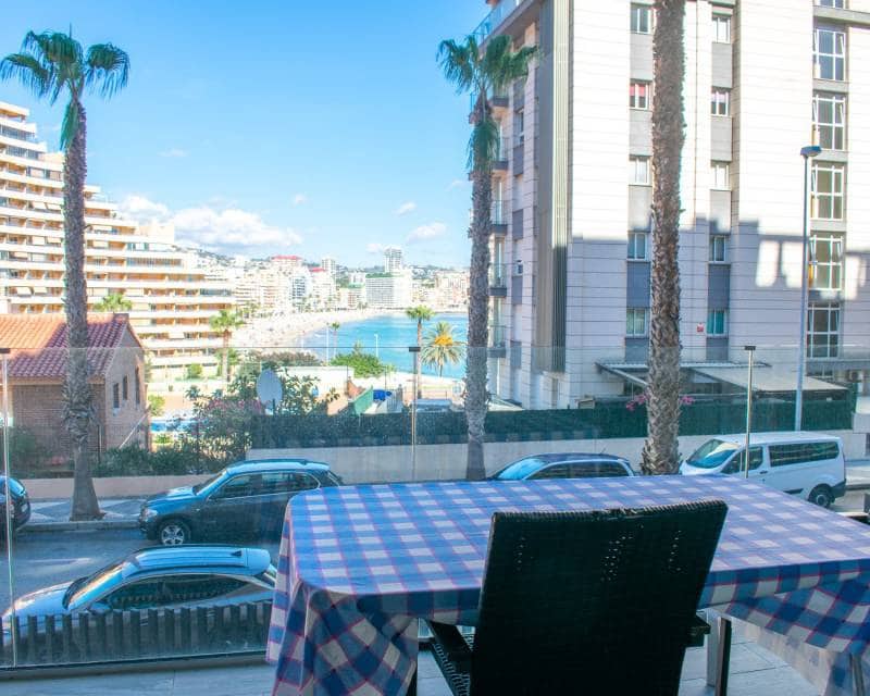 2 bedroom Beach Apartment for sale in Calpe / Calp with pool - € 525,000 (Ref: 9386131)