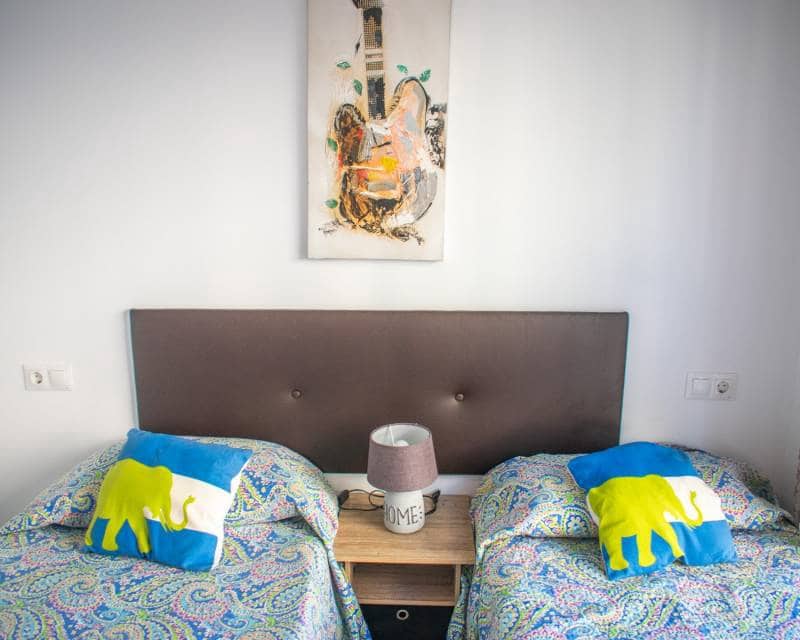 2 bedroom Beach Apartment for sale in Calpe / Calp with pool - € 525,000 (Ref: 9386131)