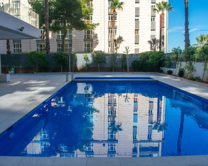 2 bedroom Beach Apartment for sale in Calpe / Calp with pool - € 525,000 (Ref: 9386131)