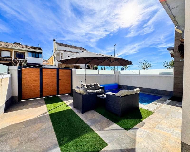 3 bedroom Terraced Villa for sale in Pilar de la Horadada with pool garage - € 395,000 (Ref: 9386409)