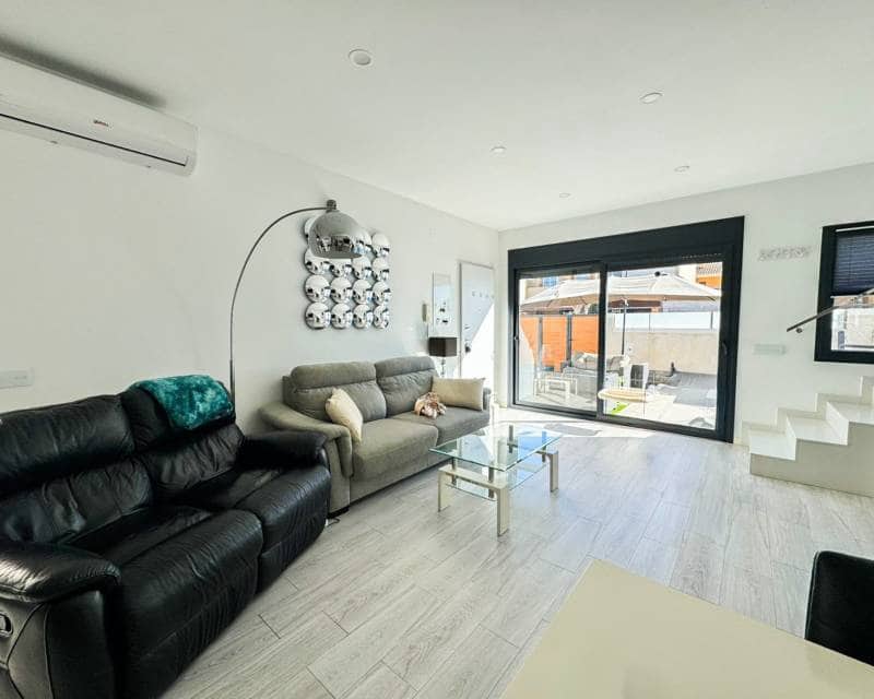 3 bedroom Terraced Villa for sale in Pilar de la Horadada with pool garage - € 395,000 (Ref: 9386409)