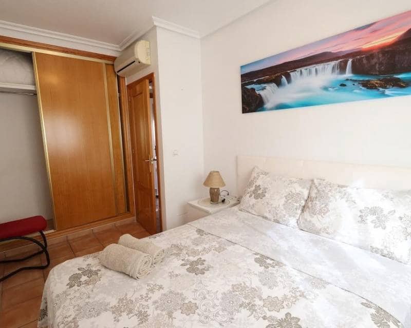 3 sovrum Radhus till salu i Cabo Roig med pool - 255 000 € (Ref: 9386614)