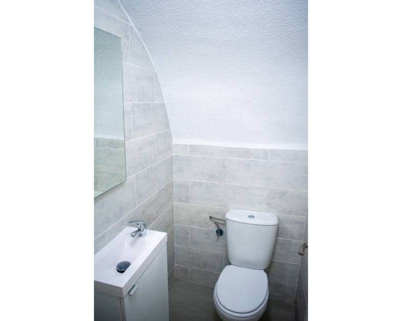 3 soveværelse Rækkehus til salg i Torrevieja med swimmingpool - € 230.000 (Ref: 9386615)