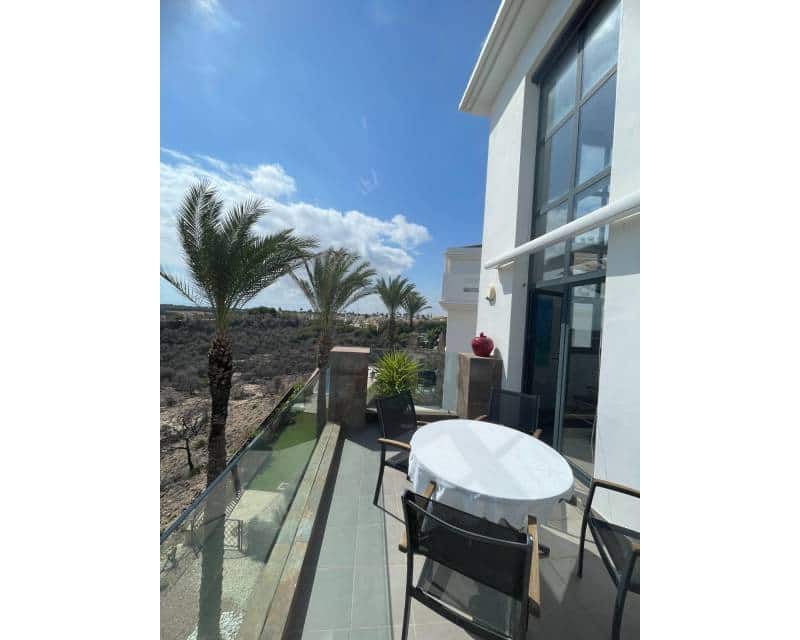 3 chambre Penthouse à vendre à Las Ramblas Golf avec piscine - 399 000 € (Ref: 9386616)