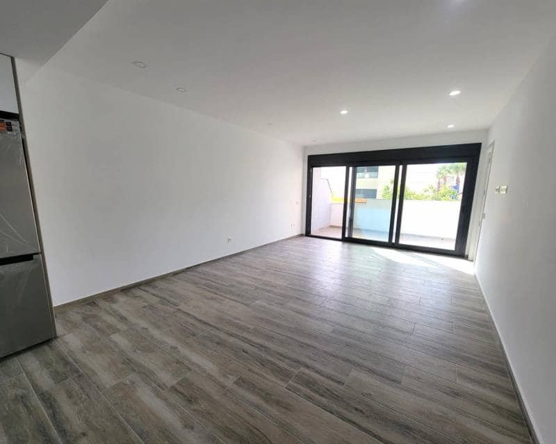 3 chambre Appartement à vendre à Torrevieja avec piscine garage - 375 000 € (Ref: 9394455)