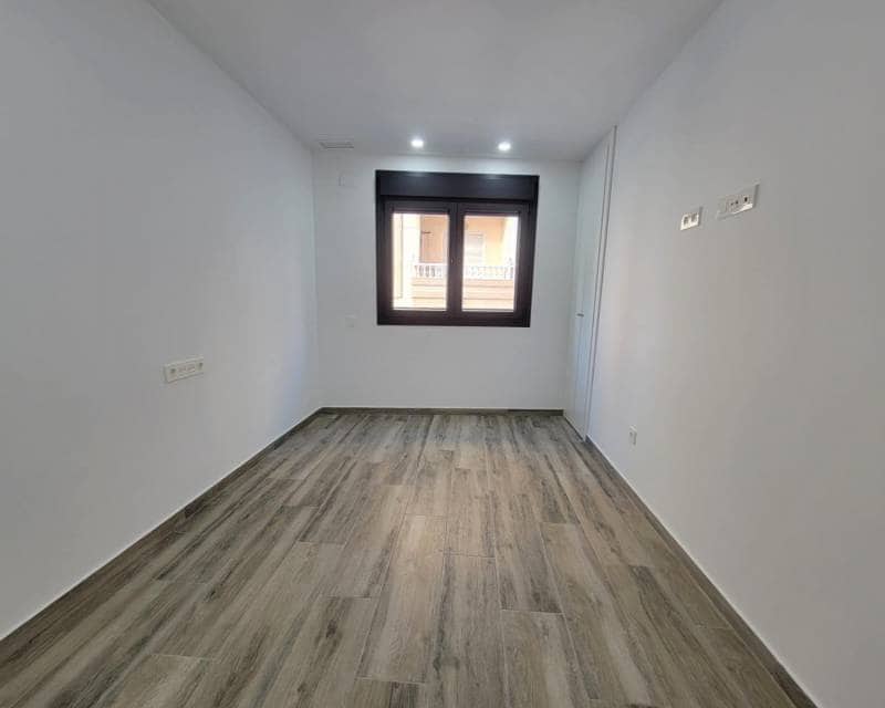 3 chambre Appartement à vendre à Torrevieja avec piscine garage - 375 000 € (Ref: 9394455)