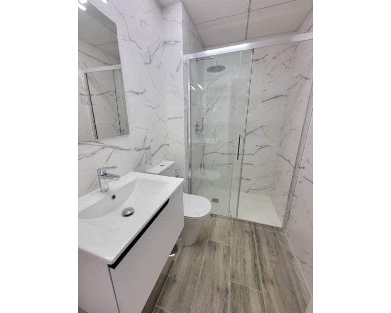 3 chambre Appartement à vendre à Torrevieja avec piscine garage - 375 000 € (Ref: 9394455)