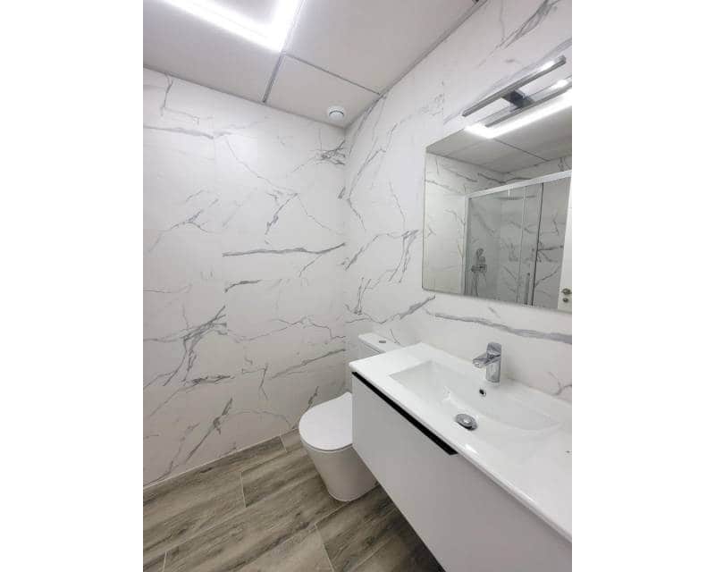 3 chambre Appartement à vendre à Torrevieja avec piscine garage - 375 000 € (Ref: 9394455)