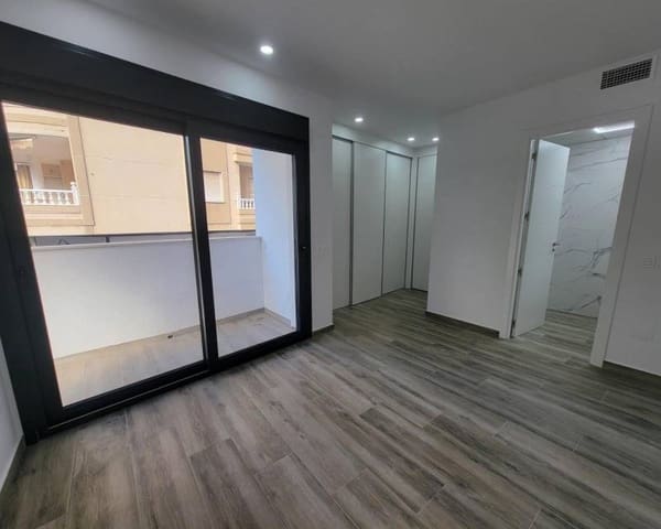 3 chambre Appartement à vendre à Playa del Cura, Torrevieja avec piscine garage - 375 000 € (Ref: 9394455)