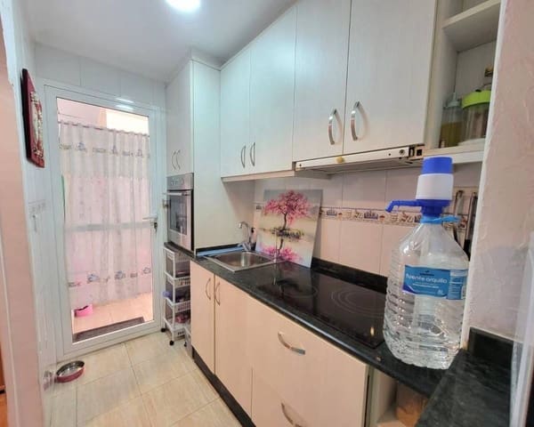 3 soveværelse Strandlejlighed til salg i Las Piscinas Naturales, Torrevieja - € 142.260 (Ref: 9394459)