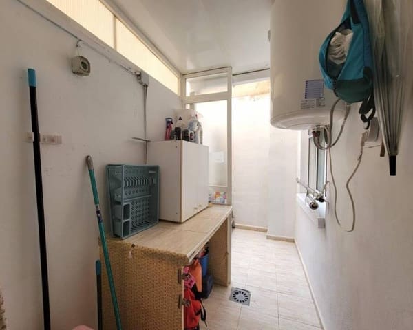 3 soveværelse Strandlejlighed til salg i Las Piscinas Naturales, Torrevieja - € 142.260 (Ref: 9394459)