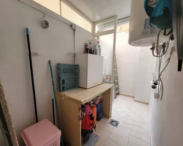 3 soveværelse Strandlejlighed til salg i Las Piscinas Naturales, Torrevieja - € 142.260 (Ref: 9394459)