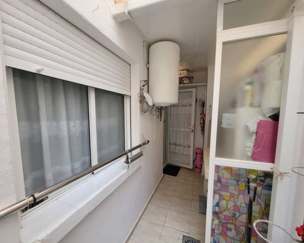 3 soveværelse Strandlejlighed til salg i Las Piscinas Naturales, Torrevieja - € 142.260 (Ref: 9394459)