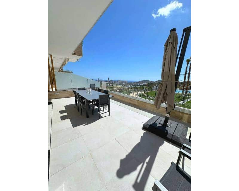 4 makuuhuone Huoneisto myytävänä paikassa Finestrat mukana uima-altaan 
autotalli - 750 000 € (Ref: 9397940)