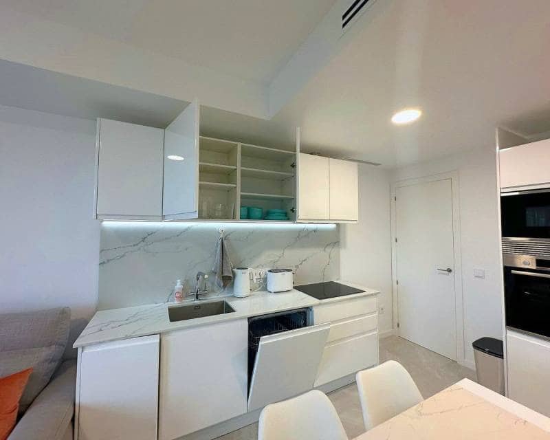 4 makuuhuone Huoneisto myytävänä paikassa Finestrat mukana uima-altaan 
autotalli - 750 000 € (Ref: 9397940)