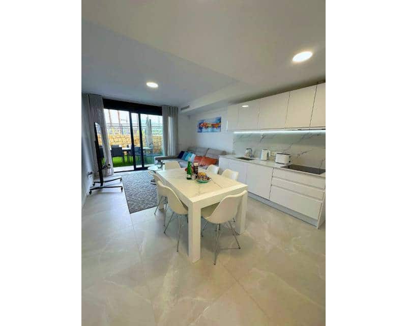 4 makuuhuone Huoneisto myytävänä paikassa Finestrat mukana uima-altaan 
autotalli - 750 000 € (Ref: 9397940)