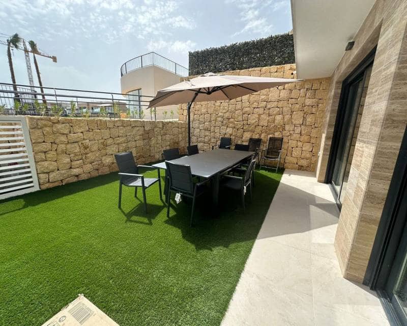 4 makuuhuone Huoneisto myytävänä paikassa Finestrat mukana uima-altaan 
autotalli - 750 000 € (Ref: 9397940)