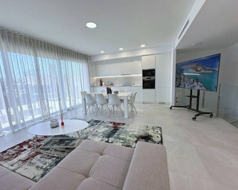 4 makuuhuone Huoneisto myytävänä paikassa Finestrat mukana uima-altaan 
autotalli - 750 000 € (Ref: 9397940)