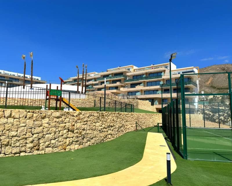 4 makuuhuone Huoneisto myytävänä paikassa Finestrat mukana uima-altaan 
autotalli - 750 000 € (Ref: 9397940)