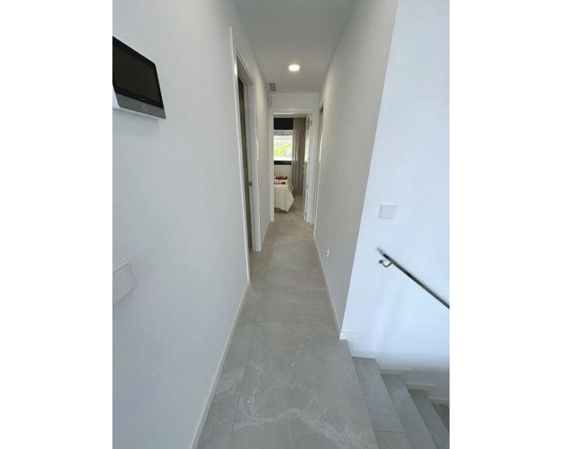 4 soverom Leilighet til salgs i Finestrat med svømmebasseng garasje - € 700 000 (Ref: 9399878)