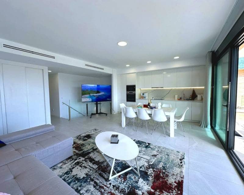 4 soverom Leilighet til salgs i Finestrat med svømmebasseng garasje - € 700 000 (Ref: 9399878)