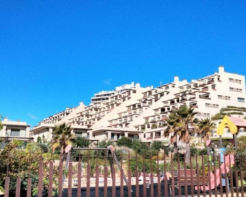 2 soverom Strandleiligheter til salgs i Arenales del Sol med svømmebasseng garasje - € 395 000 (Ref: 9400004)