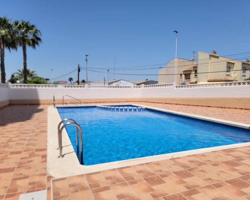 2 chambre Appartement à vendre à Torrevieja avec piscine - 118 900 € (Ref: 9400011)