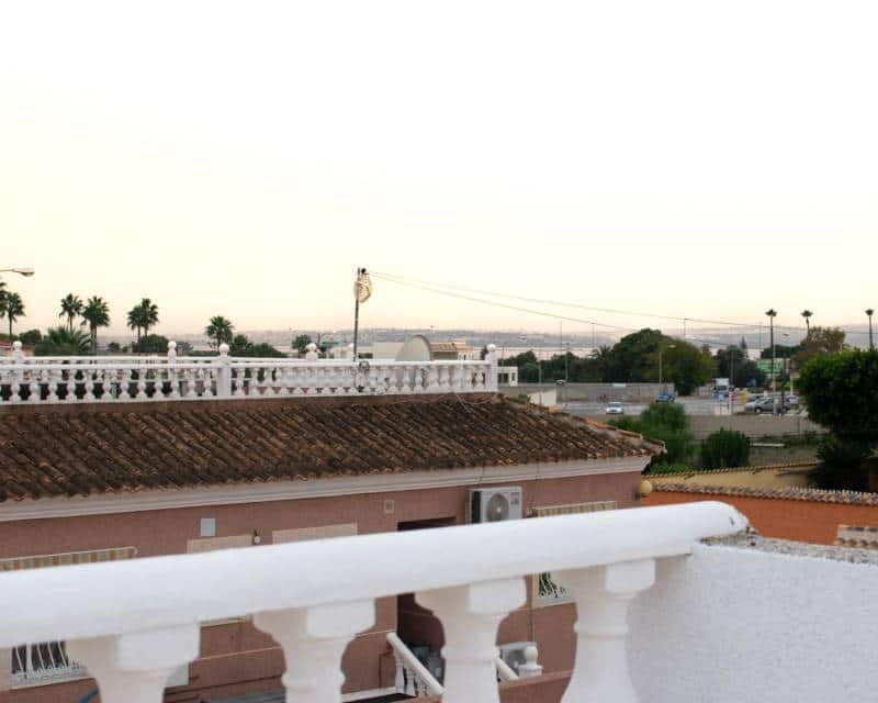 2 chambre Villa/Maison à vendre à El Chaparral avec piscine garage - 337 000 € (Ref: 9400090)