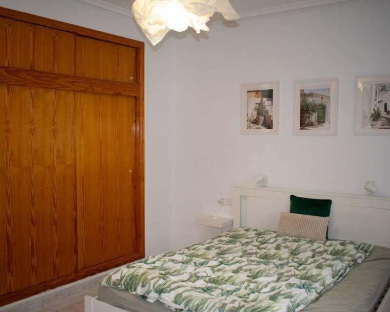 2 chambre Villa/Maison à vendre à El Chaparral avec piscine garage - 337 000 € (Ref: 9400090)