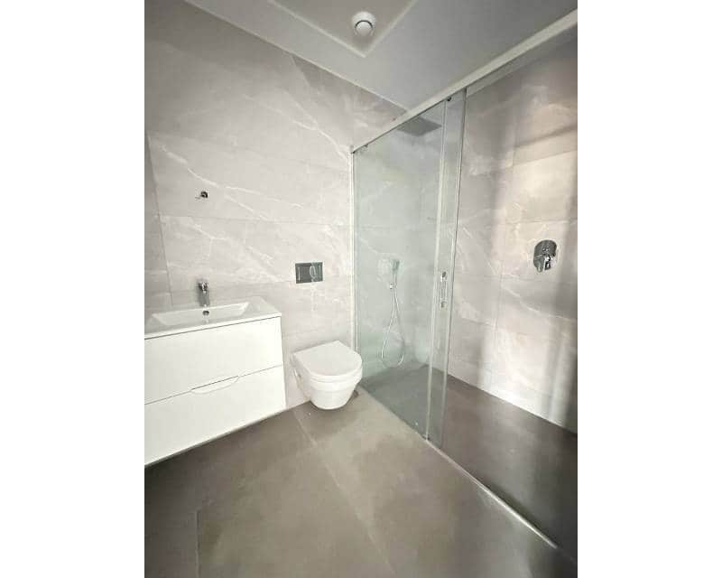 3 quarto Penthouse para venda em Finestrat com piscina garagem - 650 000 € (Ref: 9402685)