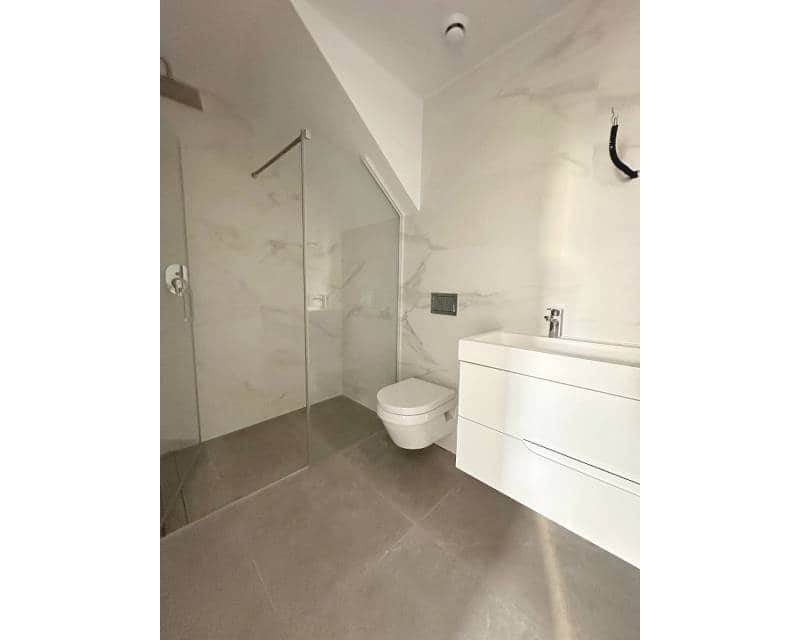 3 quarto Penthouse para venda em Finestrat com piscina garagem - 650 000 € (Ref: 9402685)