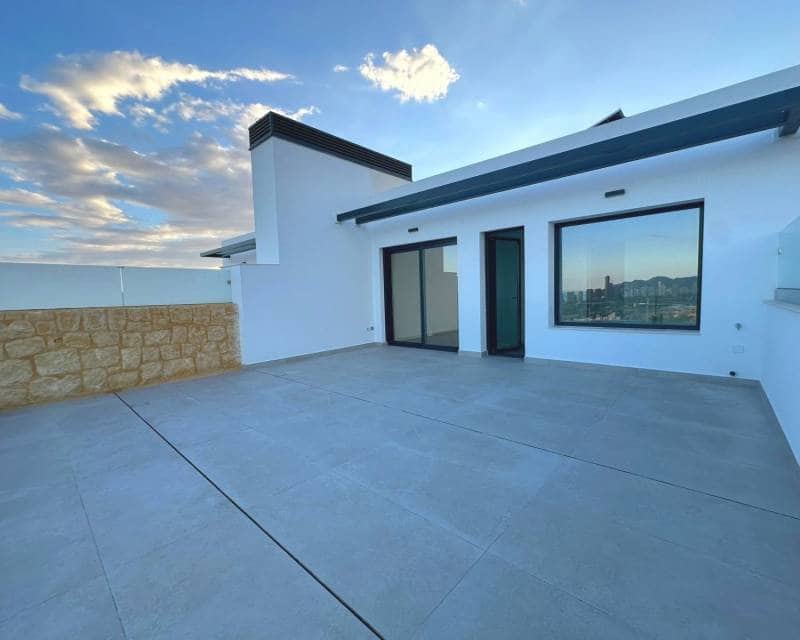 3 quarto Penthouse para venda em Finestrat com piscina garagem - 650 000 € (Ref: 9402685)