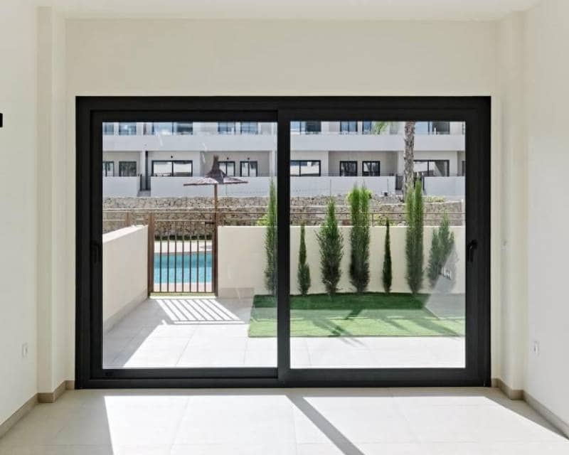 2 soverom Hus til salgs i La Veleta med svømmebasseng garasje - € 379 000 (Ref: 9404472)