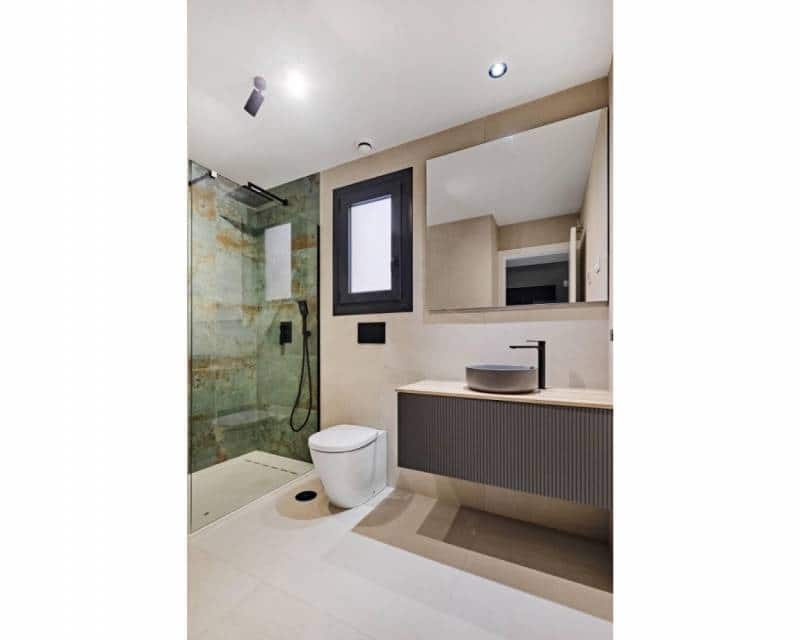 2 soverom Hus til salgs i La Veleta med svømmebasseng garasje - € 379 000 (Ref: 9404472)