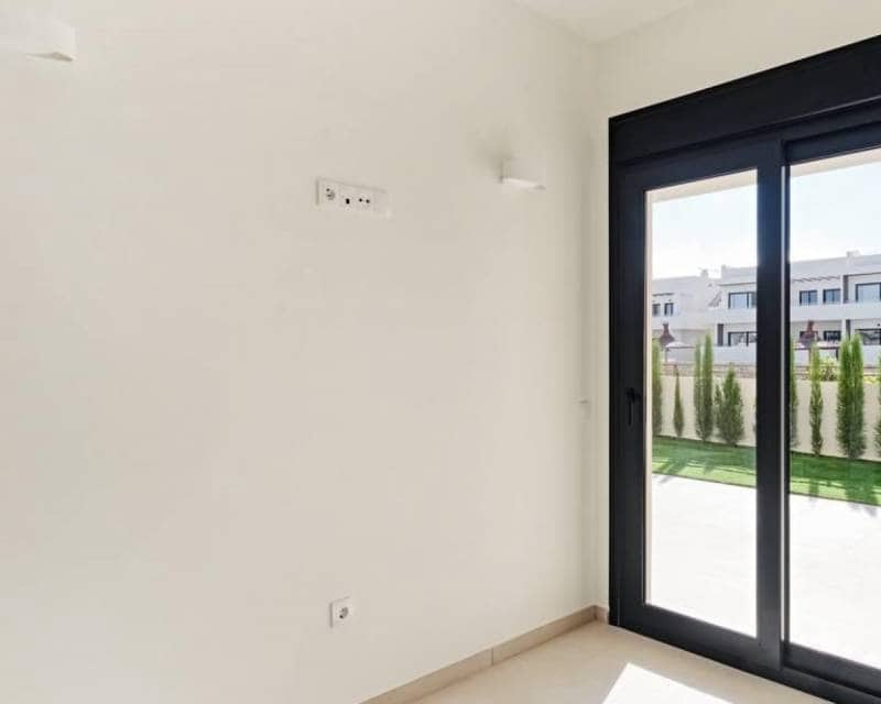 2 soverom Hus til salgs i La Veleta med svømmebasseng garasje - € 379 000 (Ref: 9404472)