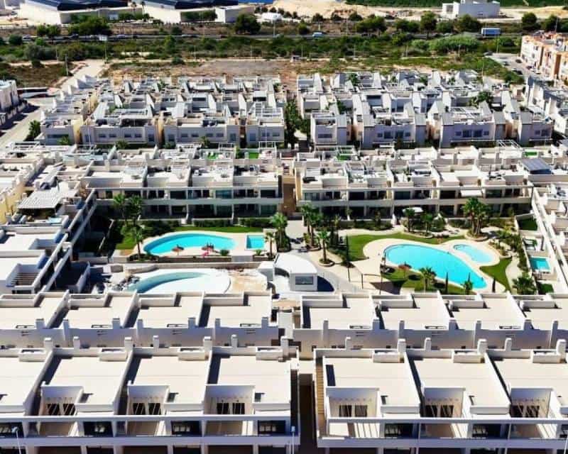 2 soverom Hus til salgs i La Veleta med svømmebasseng garasje - € 379 000 (Ref: 9404472)