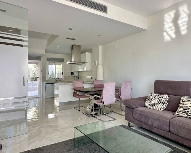 3 soveværelse Semi-Rækkehus til salg i Orihuela Costa med swimmingpool garage - € 389.000 (Ref: 9405794)