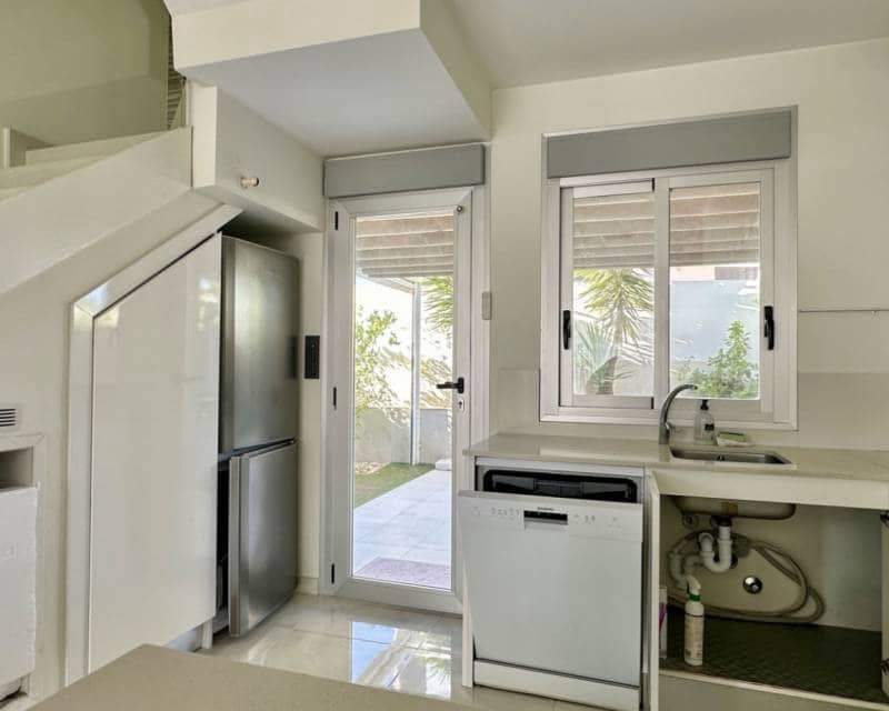 3 soveværelse Semi-Rækkehus til salg i Orihuela Costa med swimmingpool garage - € 389.000 (Ref: 9405794)