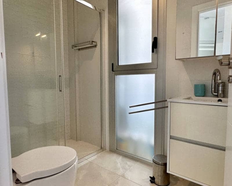 3 soveværelse Semi-Rækkehus til salg i Orihuela Costa med swimmingpool garage - € 389.000 (Ref: 9405794)