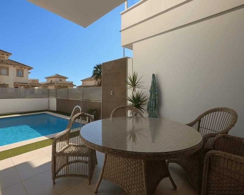 3 soveværelse Semi-Rækkehus til salg i Orihuela Costa med swimmingpool garage - € 389.000 (Ref: 9405794)