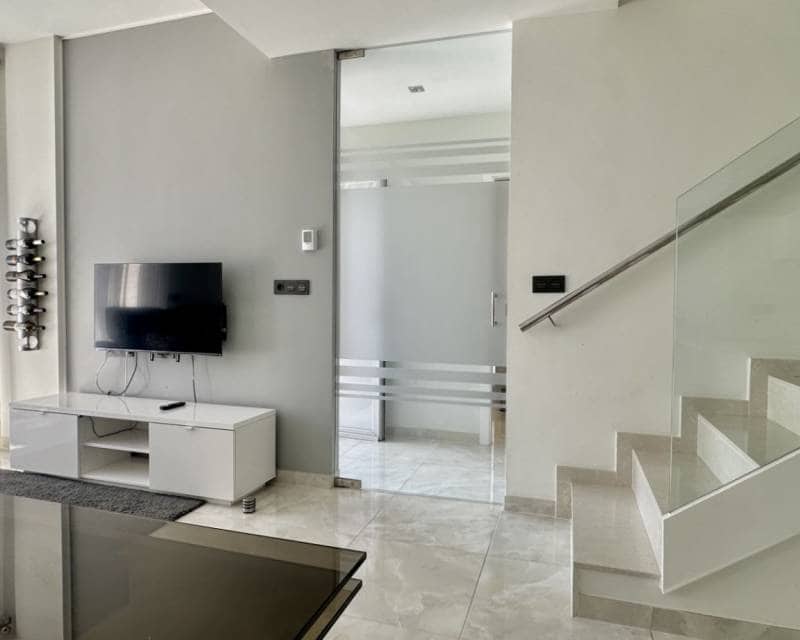 3 soveværelse Semi-Rækkehus til salg i Orihuela Costa med swimmingpool garage - € 389.000 (Ref: 9405794)