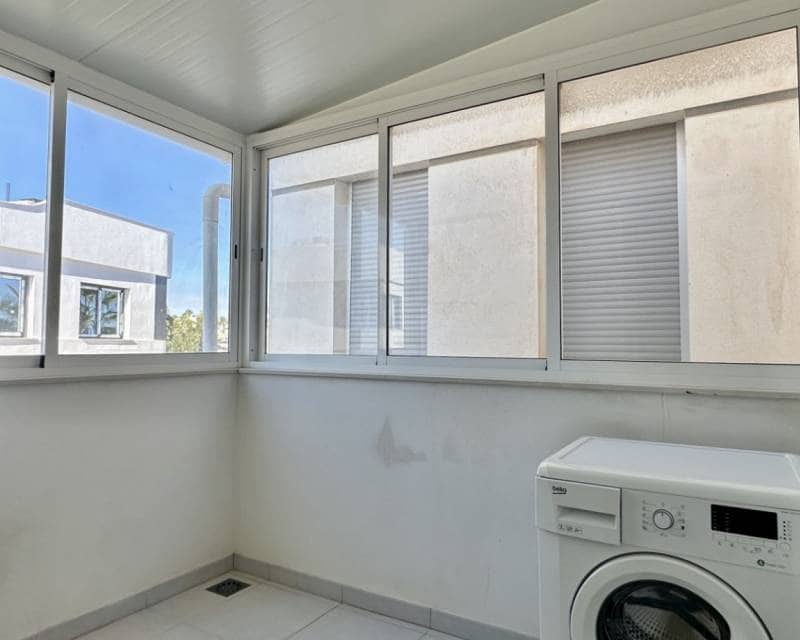 3 soveværelse Semi-Rækkehus til salg i Orihuela Costa med swimmingpool garage - € 389.000 (Ref: 9405794)