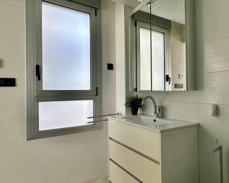 3 soveværelse Semi-Rækkehus til salg i Orihuela Costa med swimmingpool garage - € 389.000 (Ref: 9405794)